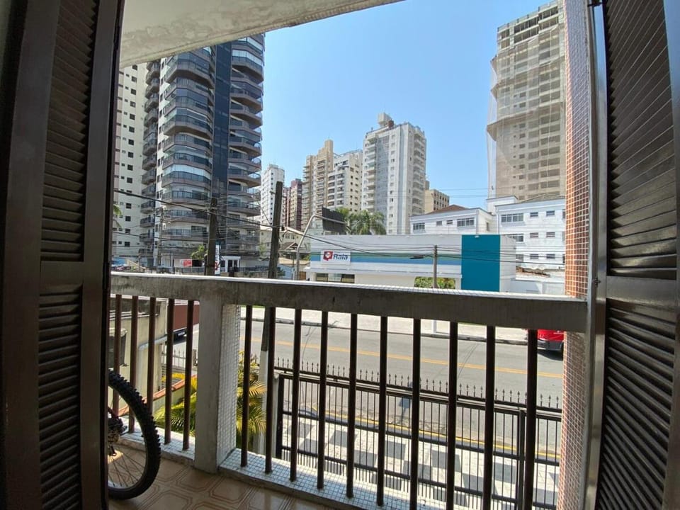 Apto Guarujá Praias Astúrias e Tombo House in State of São Paulo