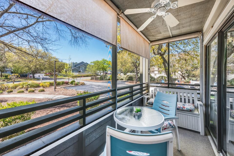 Beautifully Decorated Unit at Ocean Creek with Pools House in Briarcliffe Acres