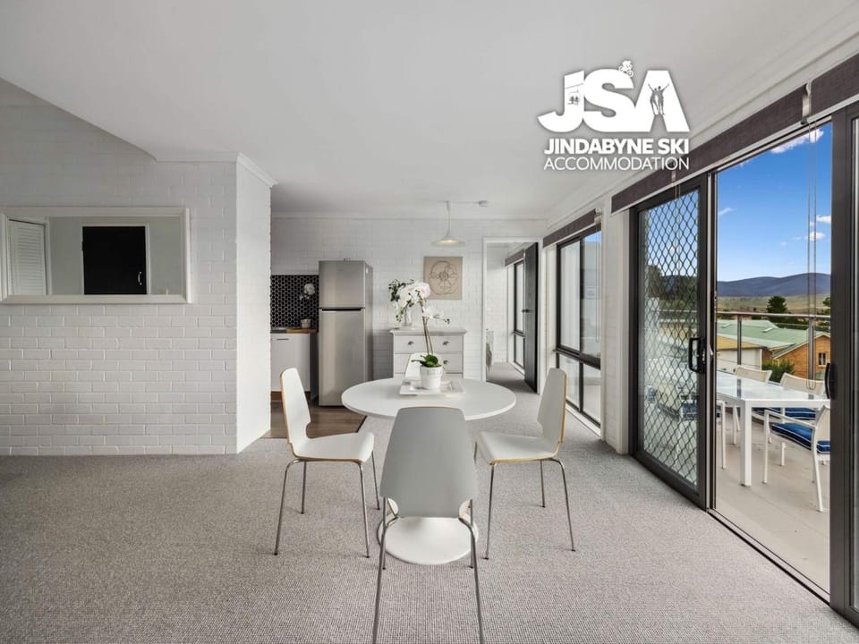 The Summit 8 Apartment in Jindabyne