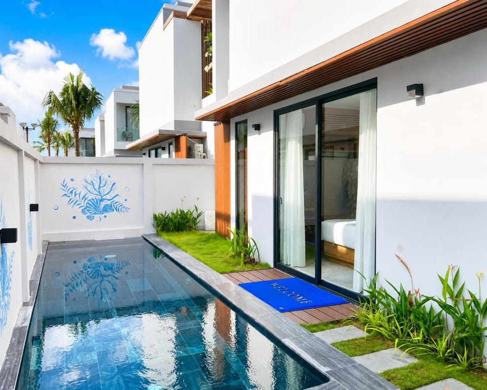 Property building, Swimming pool
