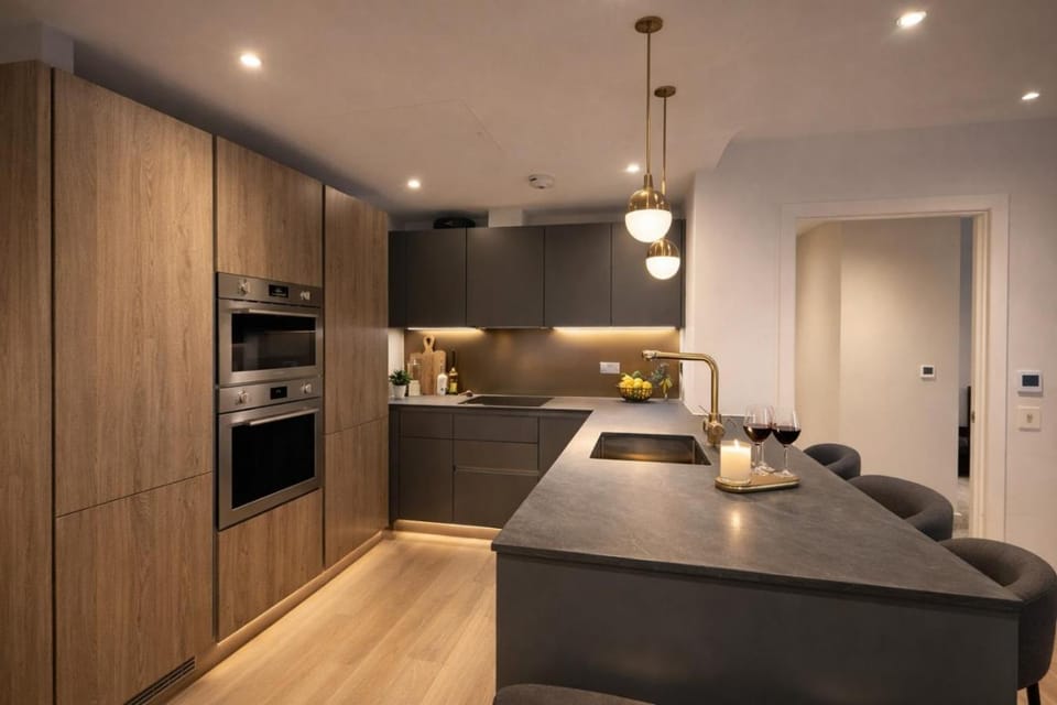 Kitchen or kitchenette