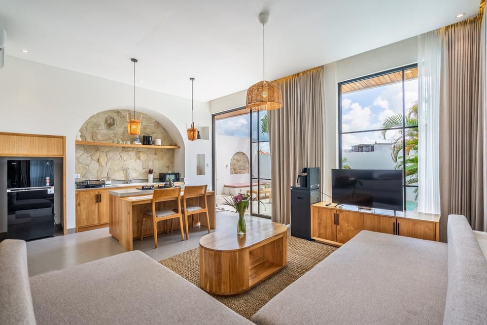 Kitchen or kitchenette, Living room, Seating area