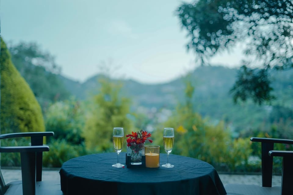View (from property/room), Balcony/Terrace, Lake view