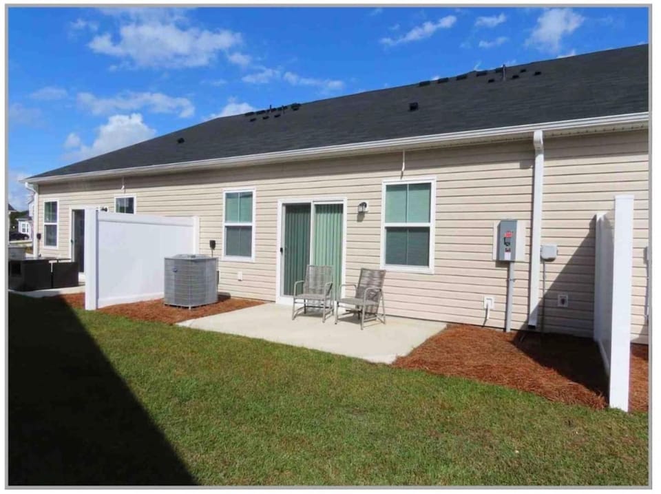 Golfer and Shoppers Paradise Victory Way House in Carolina Forest
