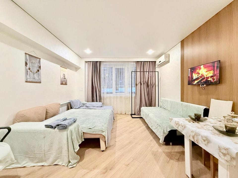Modern City Center Apartment Golden Square Almaty Apartment in Almaty