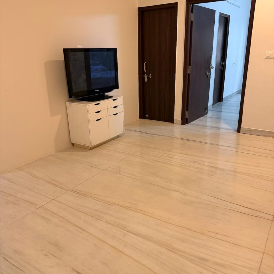 Cozy Quiet Apartment Walk to Fateh Sagar Lake Apartment in Udaipur