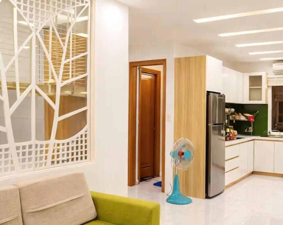 2 Bedrooms with City view 1 min walk to Beach Apartment in Da Nang