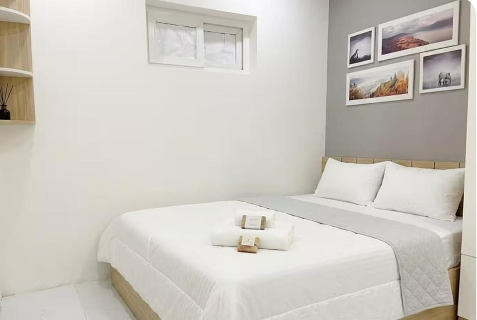 2 Bedrooms with City view 1 min walk to Beach Apartment in Da Nang