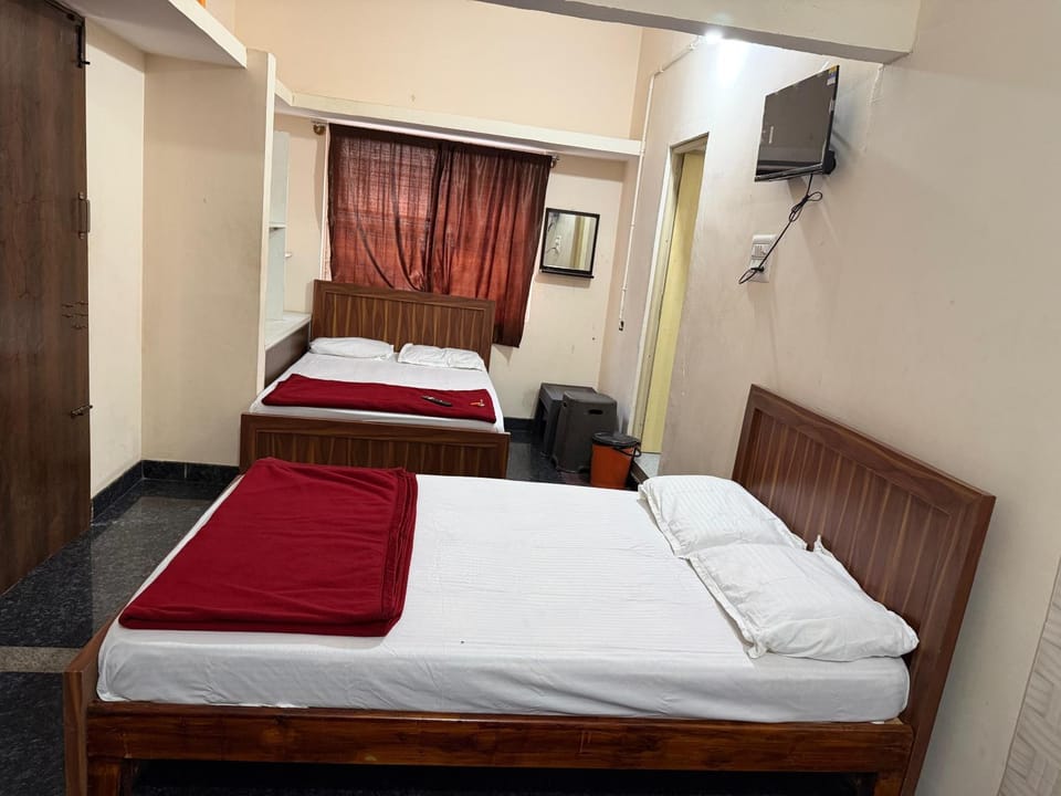 Gagan Deluxe Lodge Near Chikkballapur Nature lodge in Karnataka