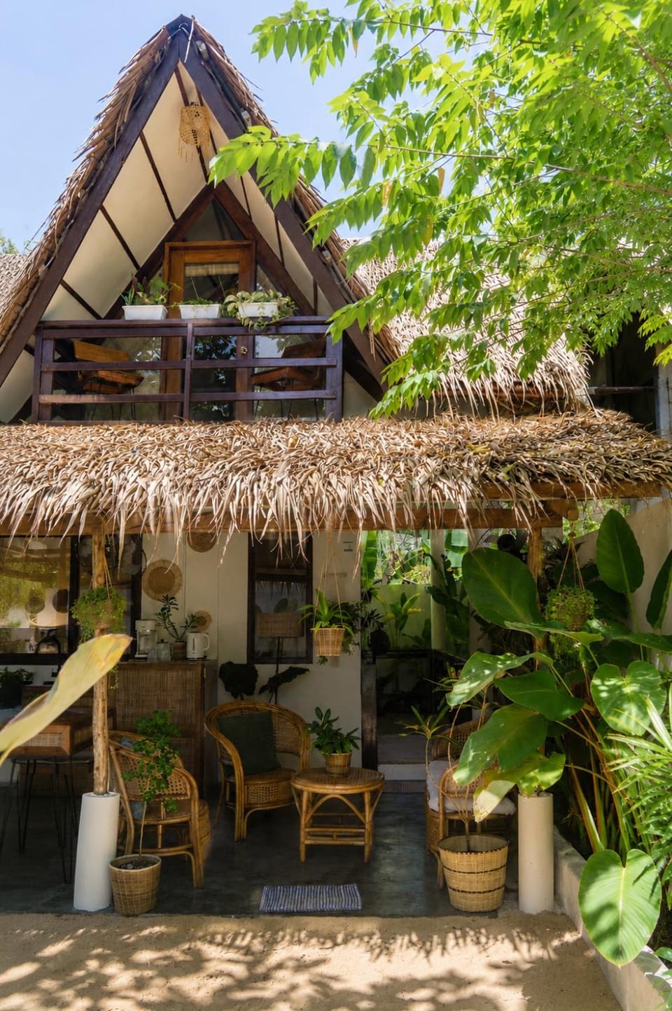 Property building, Garden, Balcony/Terrace
