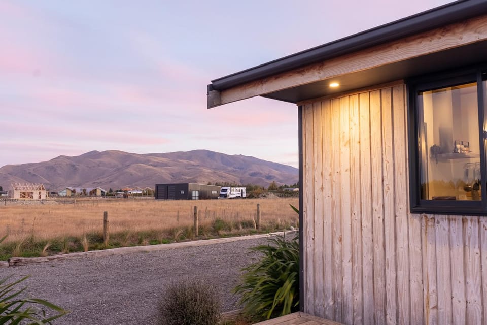 Property building, Natural landscape, Mountain view