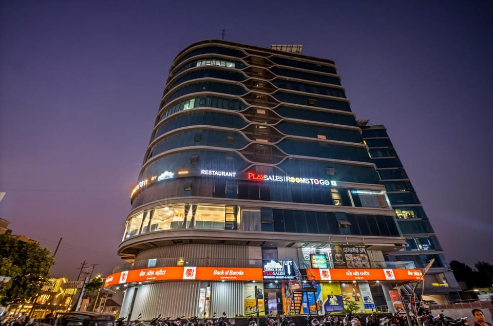 Rooms To Go - Indian Guest only Hotel in Vadodara