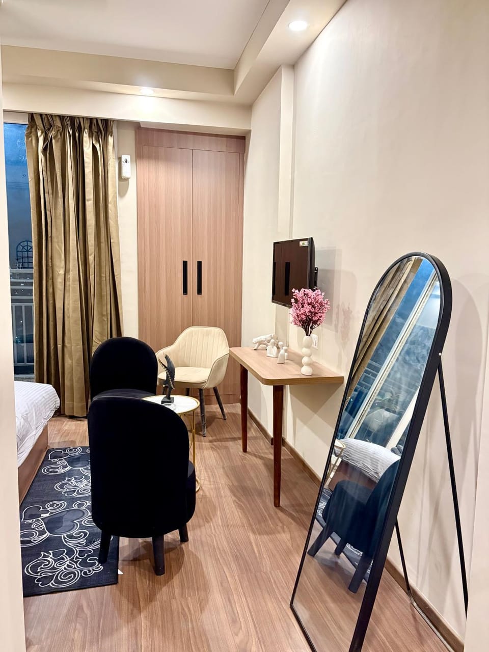 The golden regel loft Apartment in Uttar Pradesh
