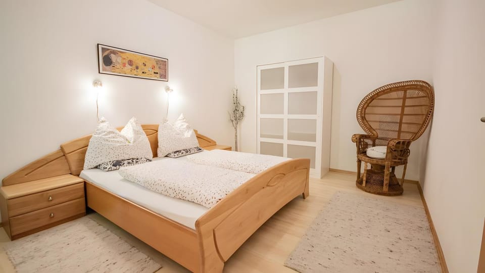 Living room, Bedroom