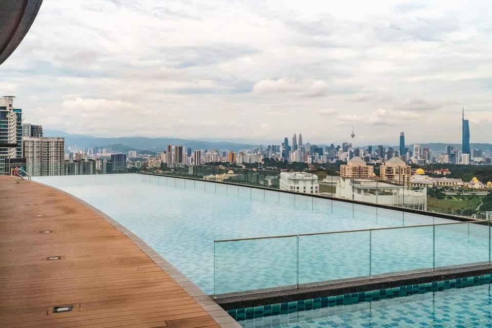 City view, Swimming pool