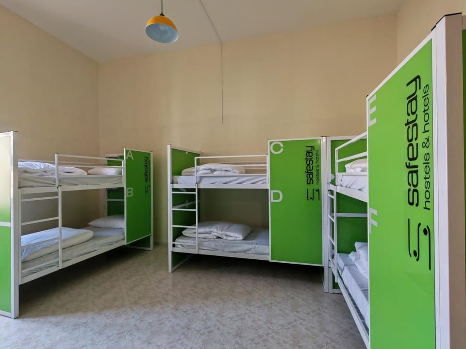Bed, Bedroom, bunk bed
