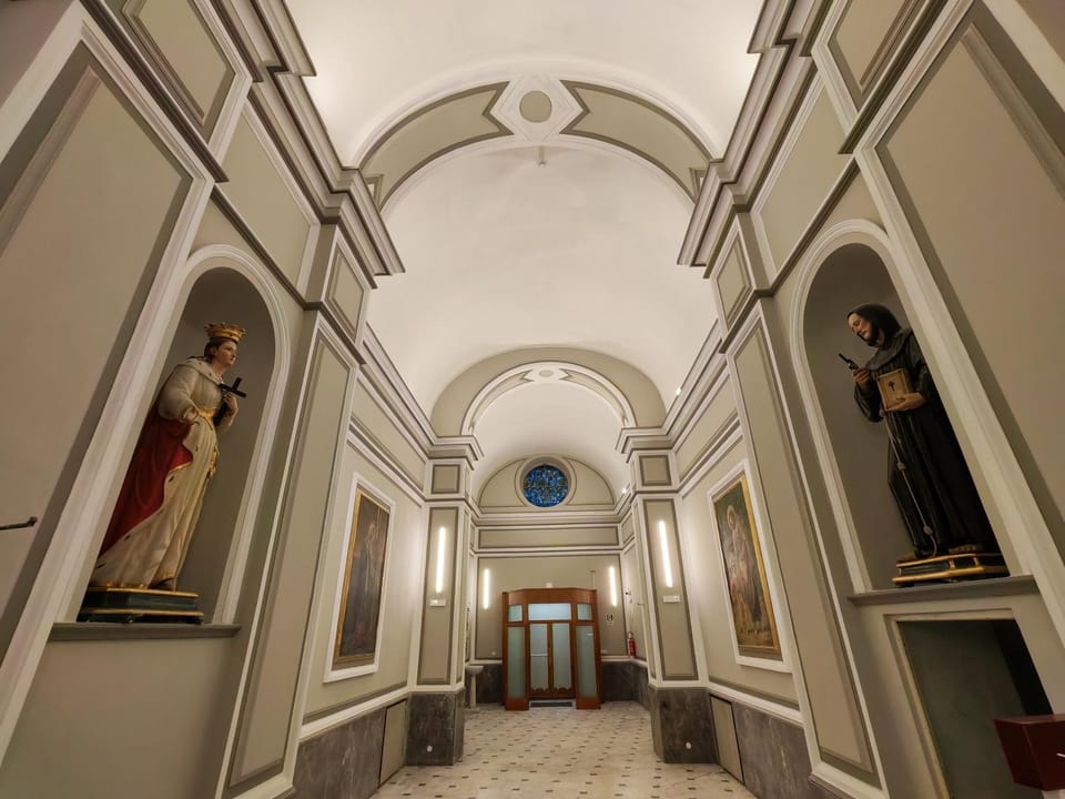 Facade/entrance, Decorative detail