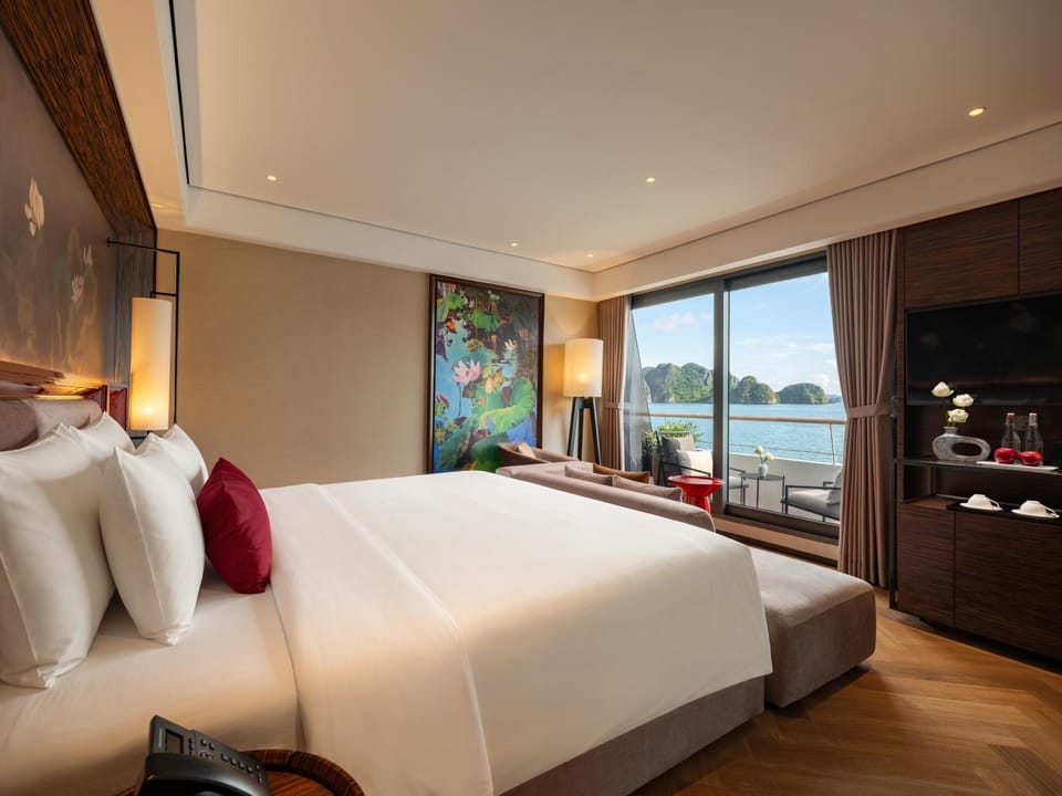 Bed, Natural landscape, View (from property/room), Balcony/Terrace, Bedroom