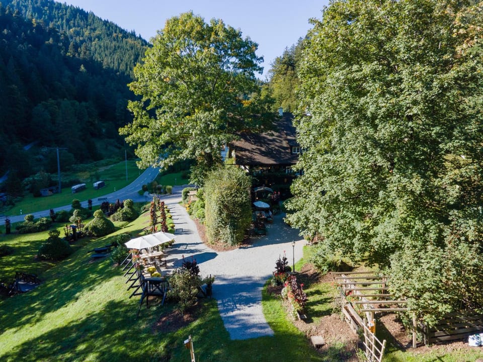Schwarzwaldhaus Wolftal – Historisches Jagdanwesen, Park und Wildbach im Schwarzwald House in Ortenau