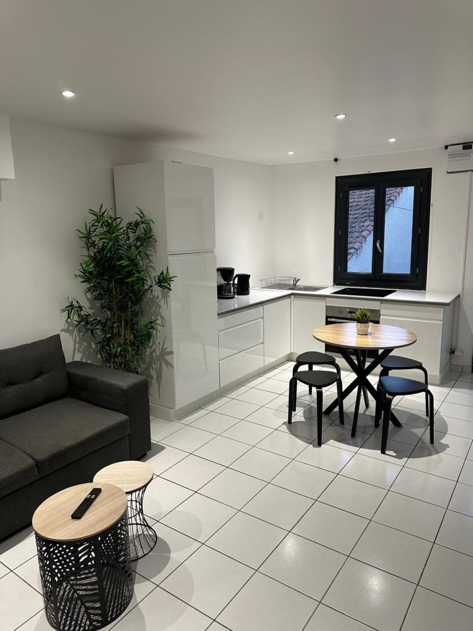 Logement cosy avec balcon Apartment in Auvergne-Rhône-Alpes