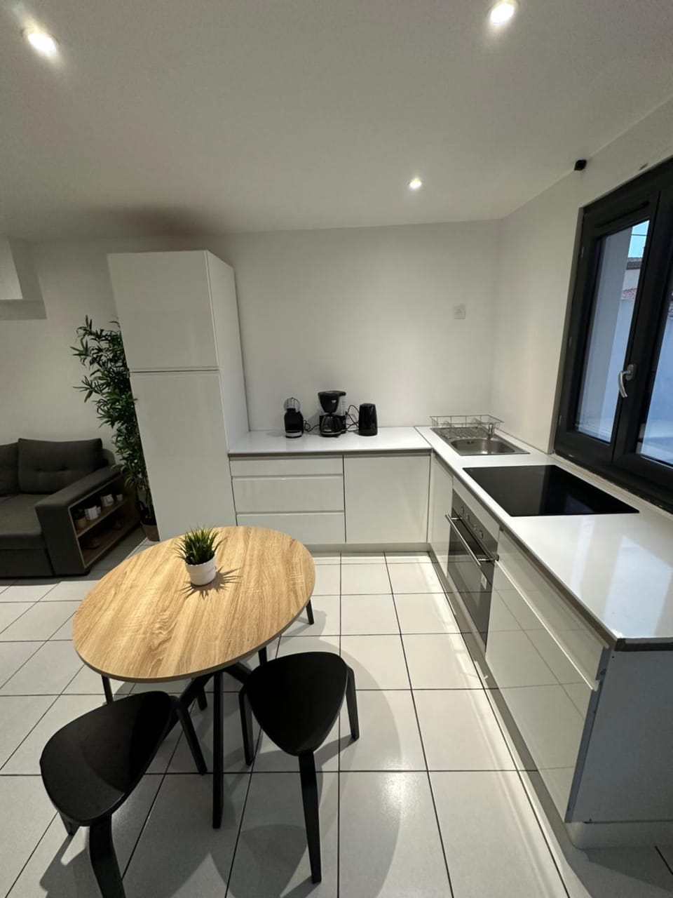Logement cosy avec balcon Apartment in Auvergne-Rhône-Alpes