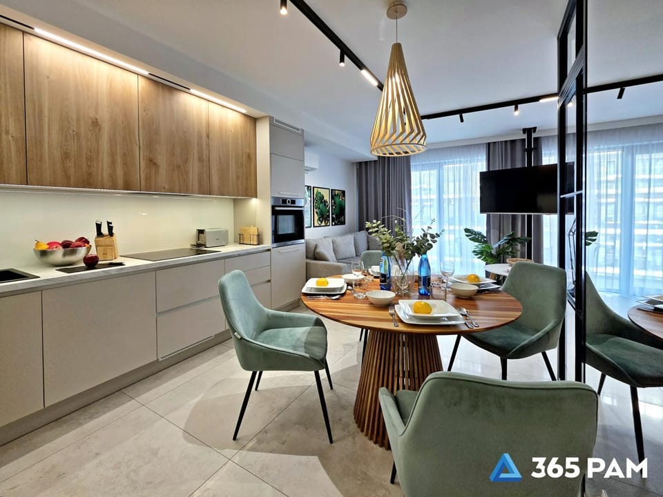 Kitchen or kitchenette, Living room, Seating area, Dining area