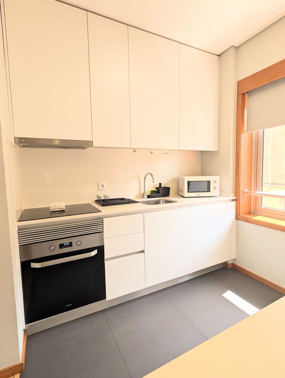 Kitchen or kitchenette, oven, stove