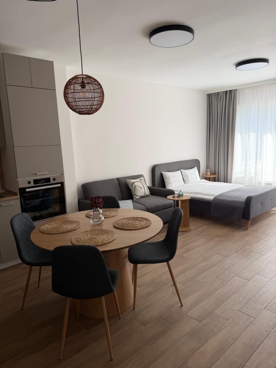 Дондуков Apartment in Sofia
