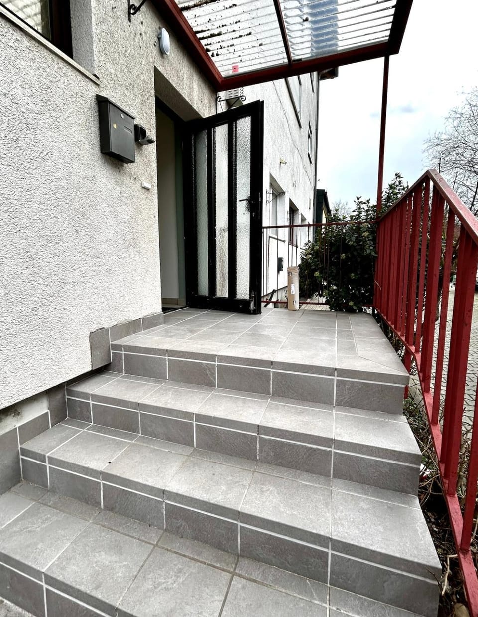 Property building, Facade/entrance