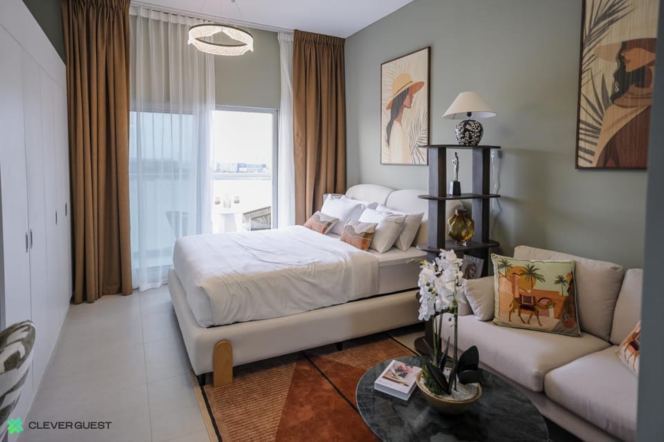 Clever Guest 033 Bella Rose Apartment in Dubai
