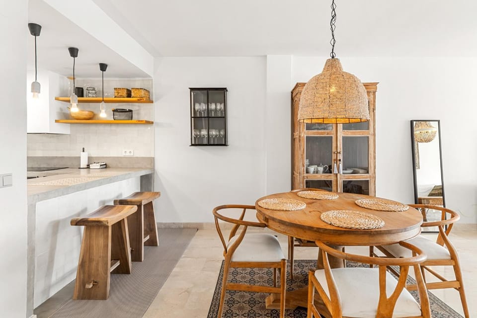 Property building, Kitchen or kitchenette, Living room