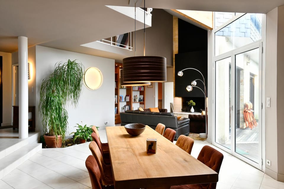 Seating area, Dining area