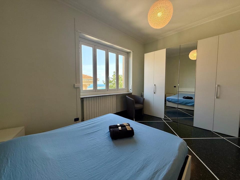 Bedroom, Sea view