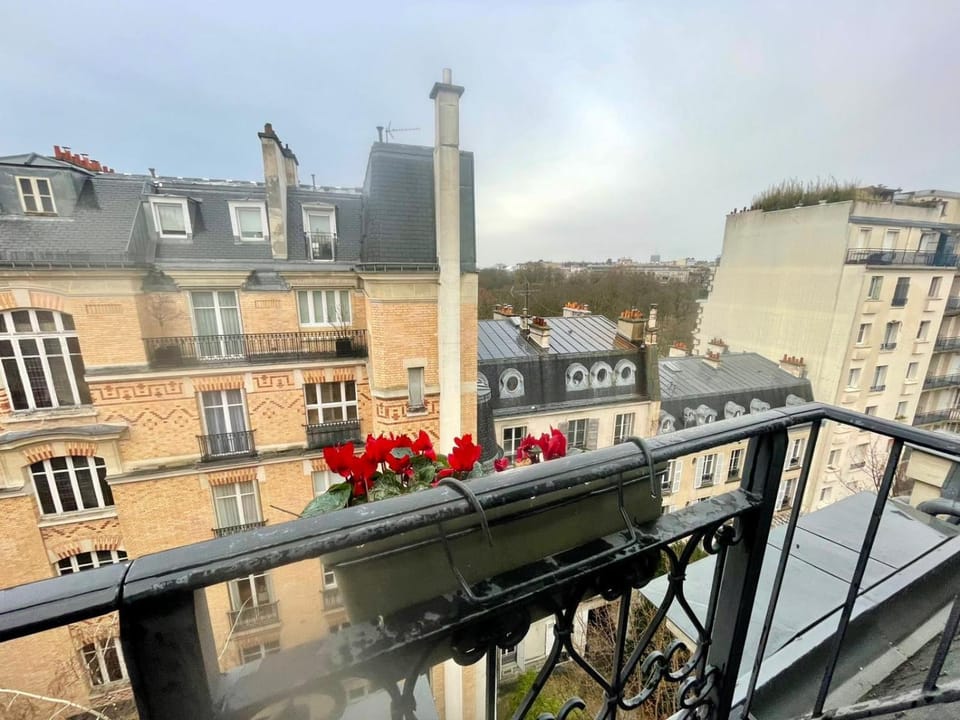 Passy Beauséjour Paris Apartment in Paris