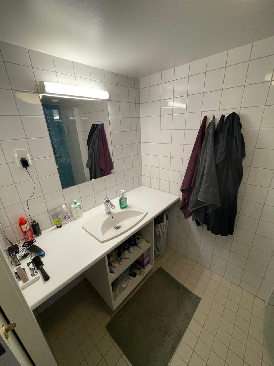 One room flat overlooking the mall in Kista Apartment in Stockholm