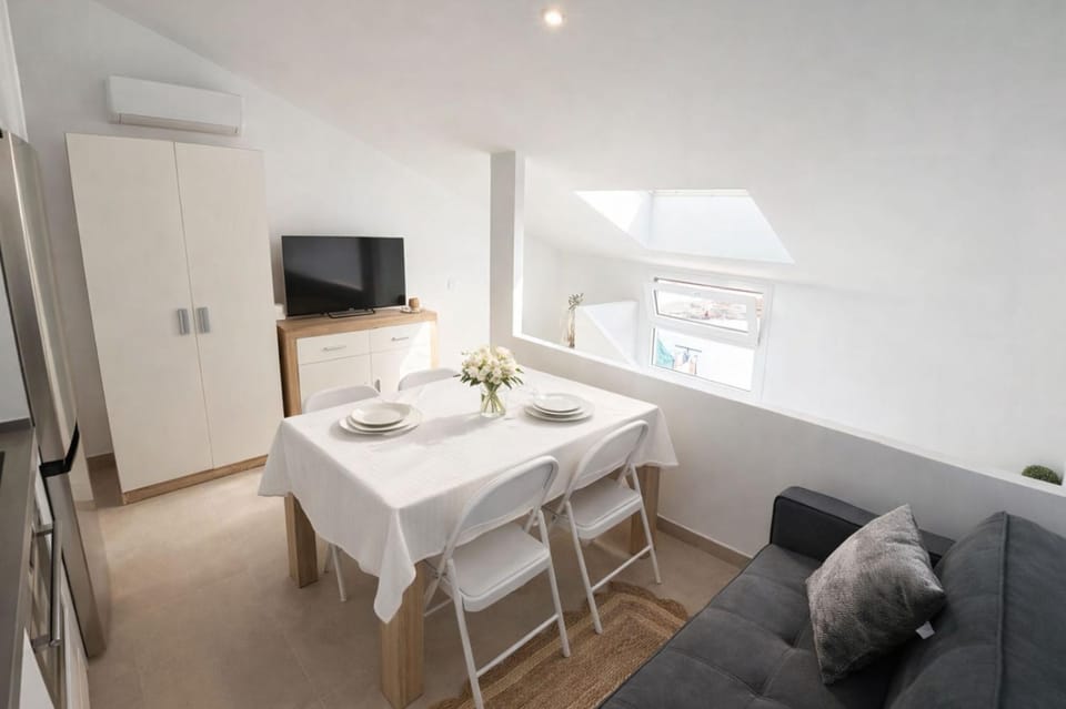 Apartamentos Los Molinos, Centro de La Puebla de Cazalla Apartment in Andalusia