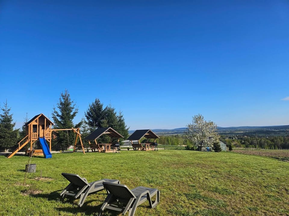 Spring, Day, Natural landscape, Summer, BBQ facilities, Children play ground, Evening entertainment, Mountain view, sunbed