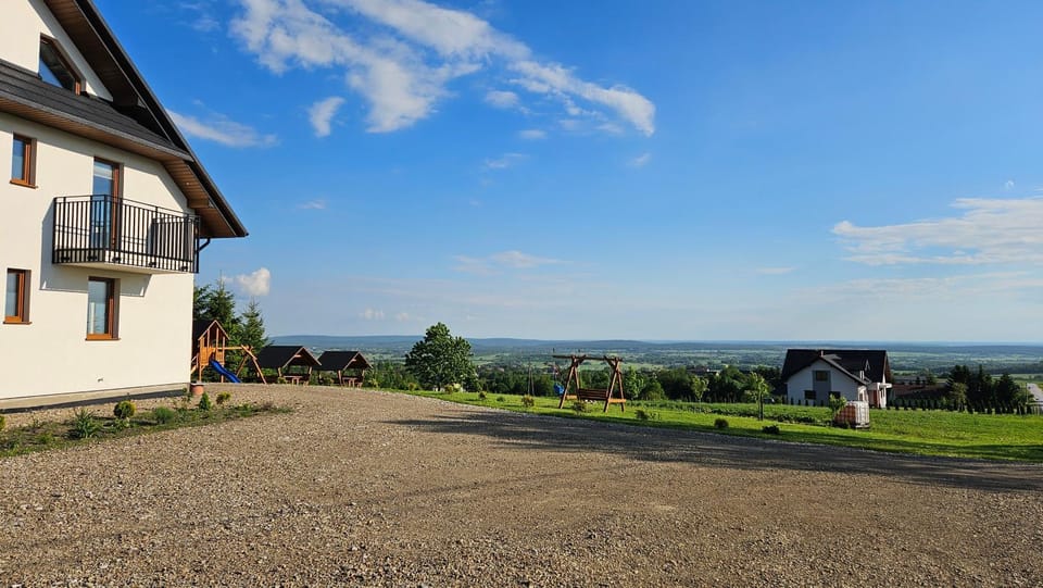 Property building, Day, Natural landscape, Garden, Garden view