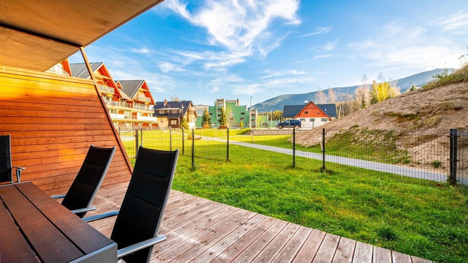 Apartament Deluxe Karkonoska 13 nr 4 Karpacz Triventi Mountain Residence Apartment in Lower Silesian Voivodeship