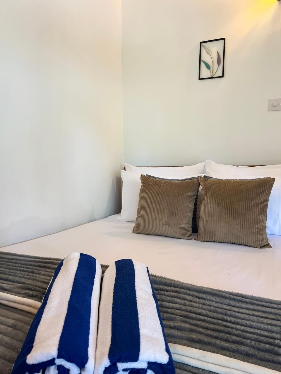 Ranjan luxury Home Apartment in Hikkaduwa