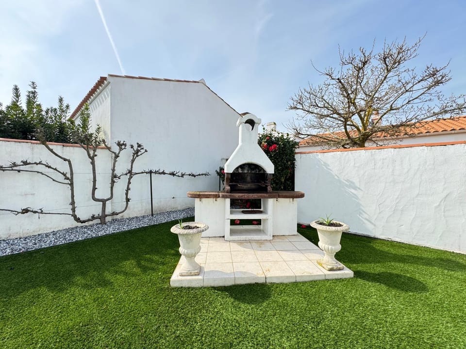 Petit Champ - Jardin, TV, Central, 10 personnes House in Noirmoutier-en-l'Île