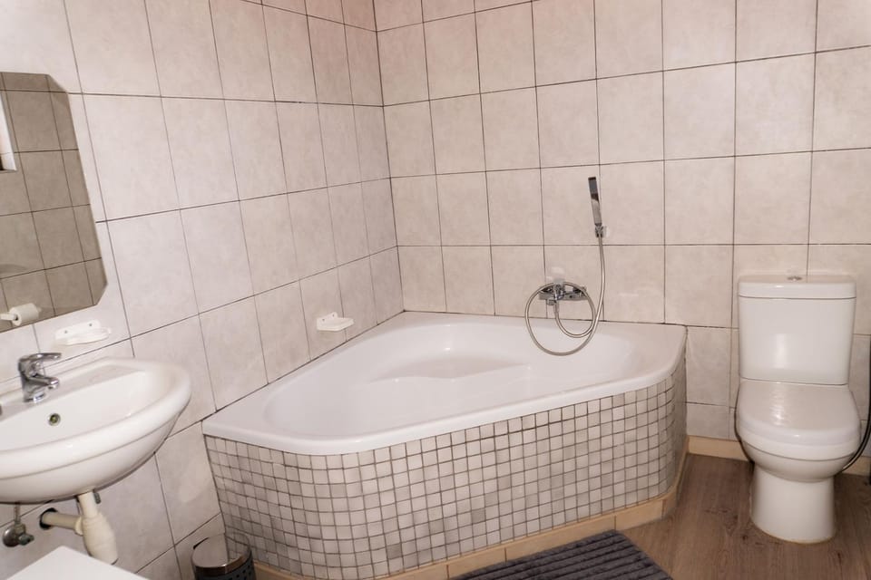 Toilet, Bathroom, Bath