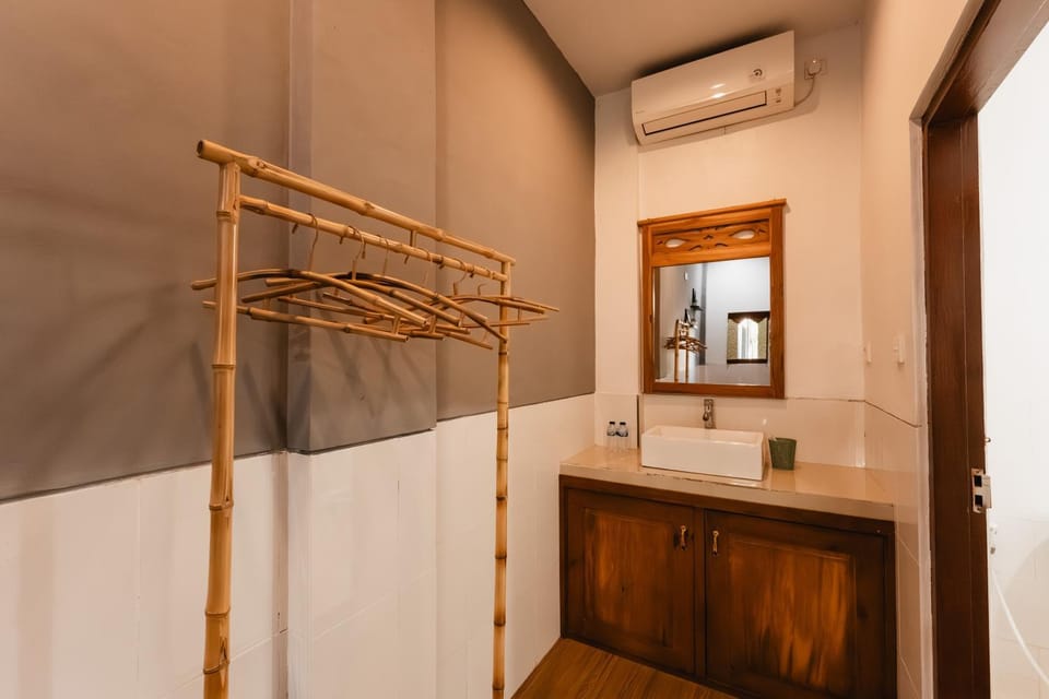 The Tristan Guesthouse by Tyana Bed and Breakfast in North Kuta
