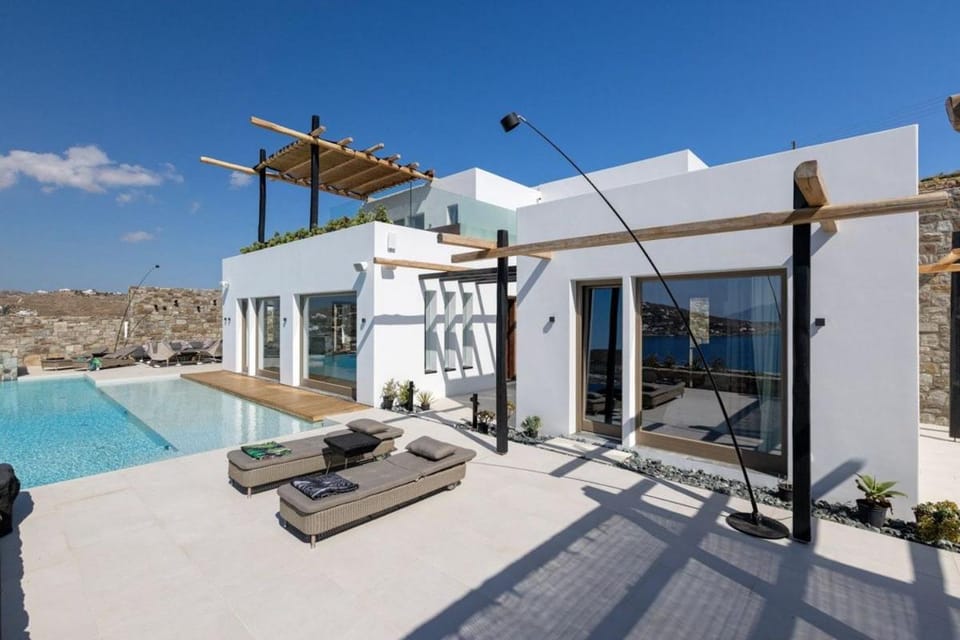 Lithea Villa Mykonos - Sunset View Villa in Decentralized Administration of the Aegean