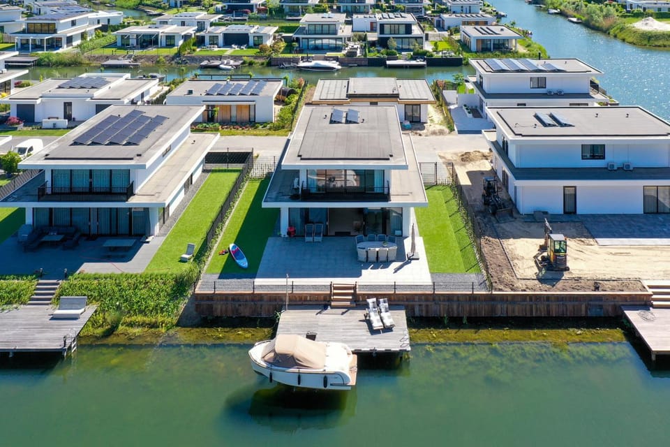 Water nr. 578 | 8 Pers. Hottub House in Biddinghuizen