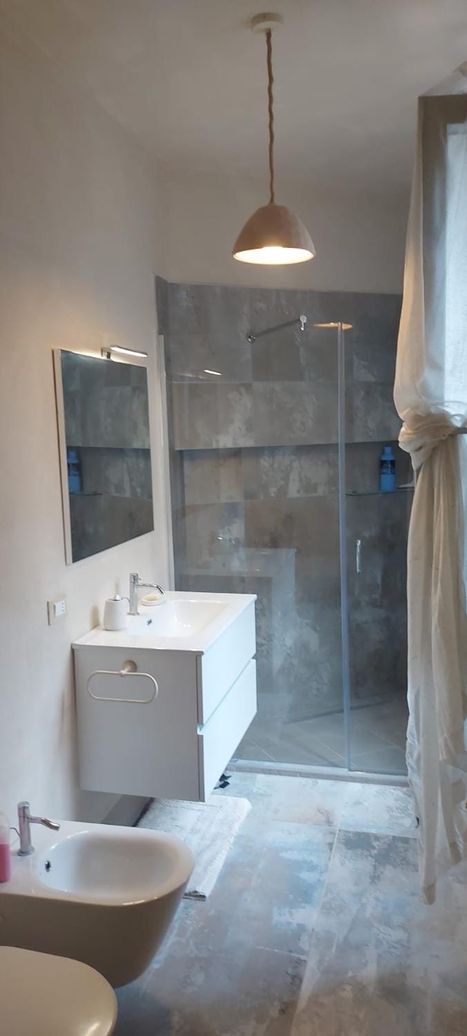 Shower, Bathroom