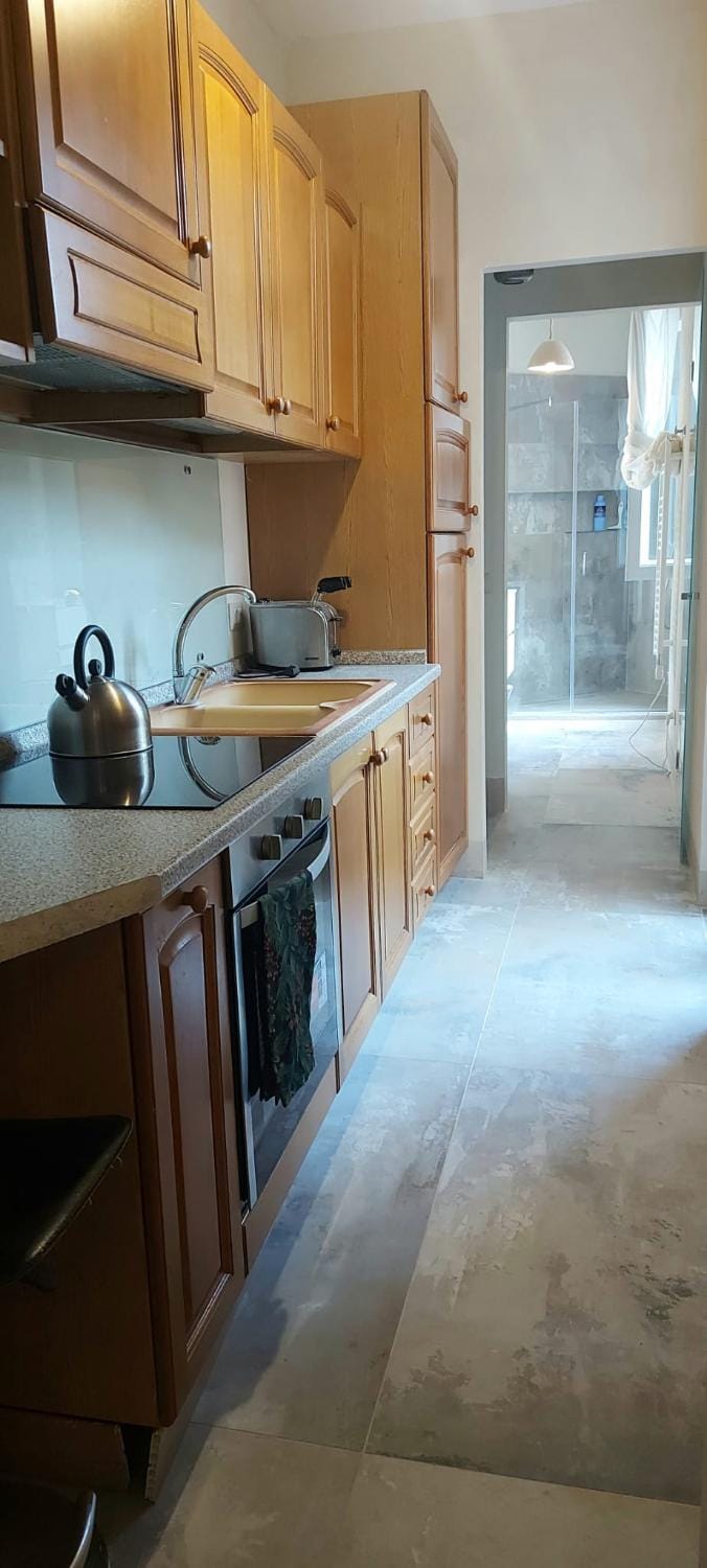 Kitchen or kitchenette, kitchen, kitchen