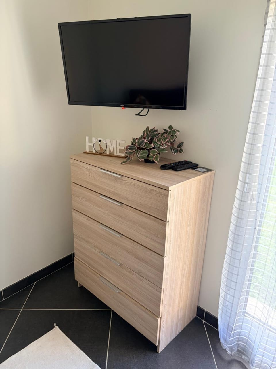 Studio 2 - Loc Conciergerie Apartment in Montigny-le-Bretonneux