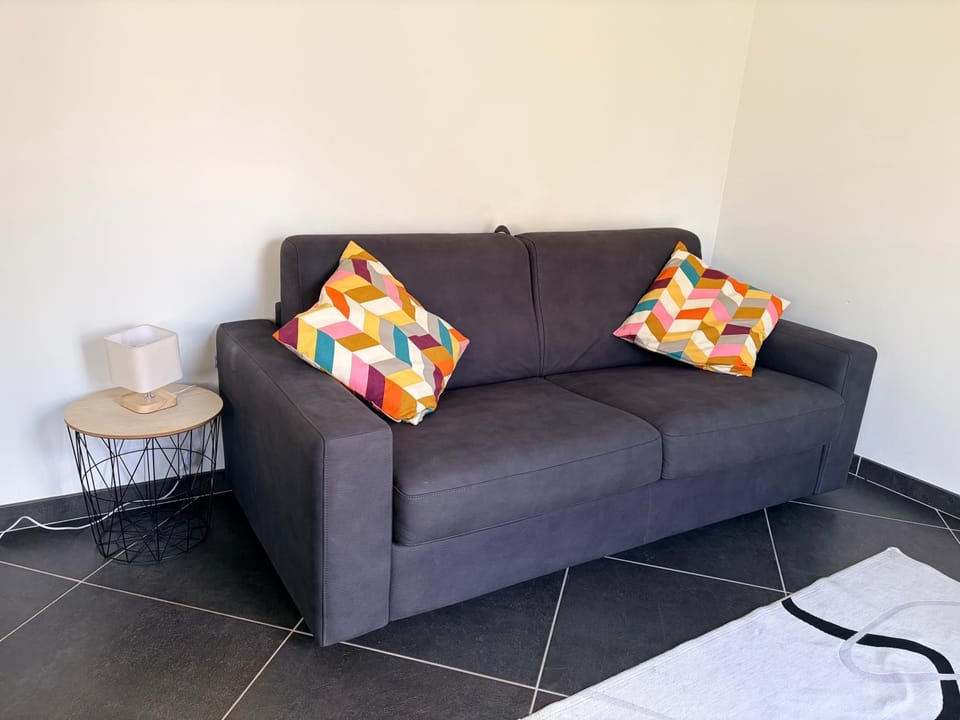 Studio 2 - Loc Conciergerie Apartment in Montigny-le-Bretonneux