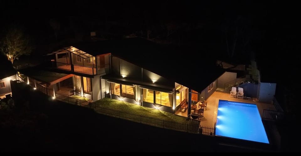 Property building, Night
